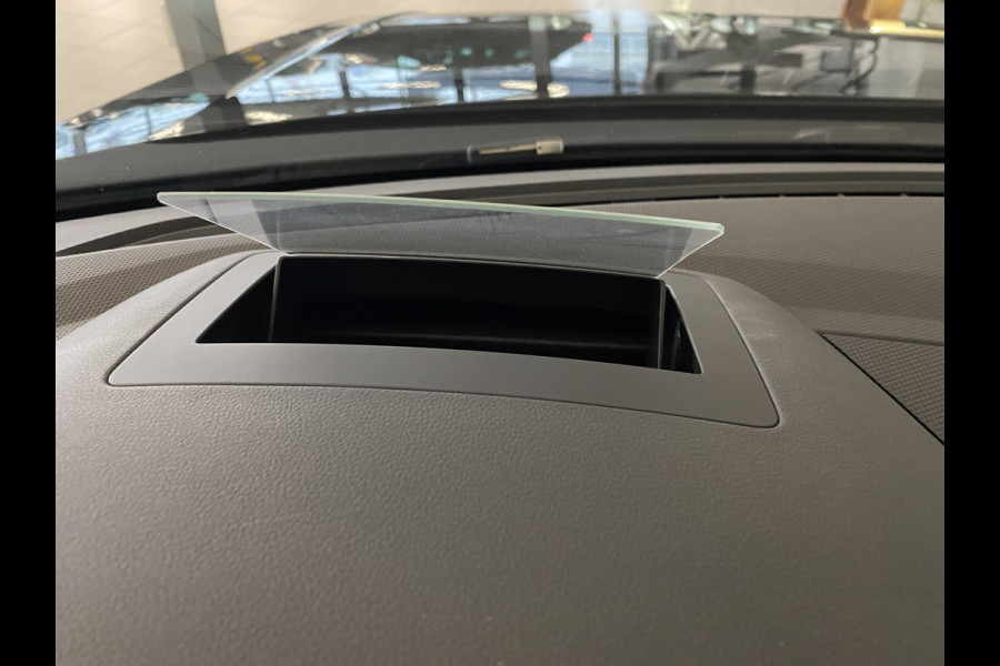 Volkswagen Tiguan 1.4 TSI eHybrid R-Line Business+Black style Panoramadak / Trekhaak /Carplay/ Leer