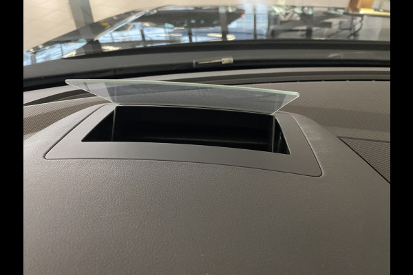 Volkswagen Tiguan 1.4 TSI eHybrid R-Line Business+Black style Panoramadak / Trekhaak /Carplay/ Leer