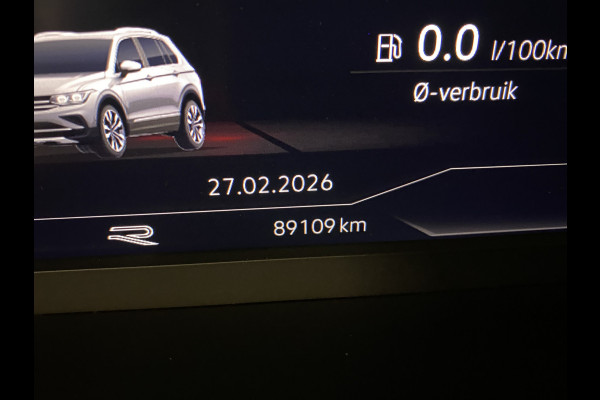 Volkswagen Tiguan 1.4 TSI eHybrid R-Line Business+Black style Panoramadak / Trekhaak /Carplay/ Leer
