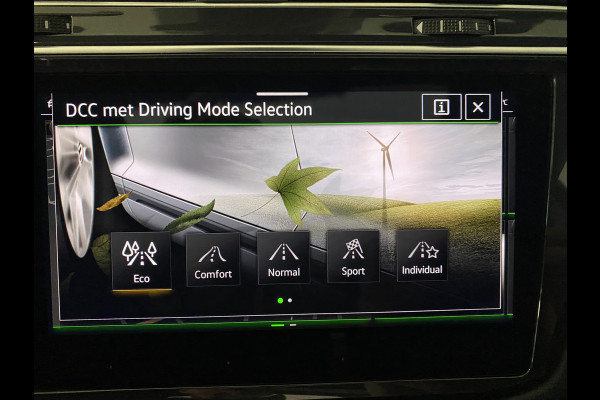 Volkswagen Tiguan 1.4 TSI eHybrid R-Line Business+Black style Panoramadak / Trekhaak /Carplay/ Leer