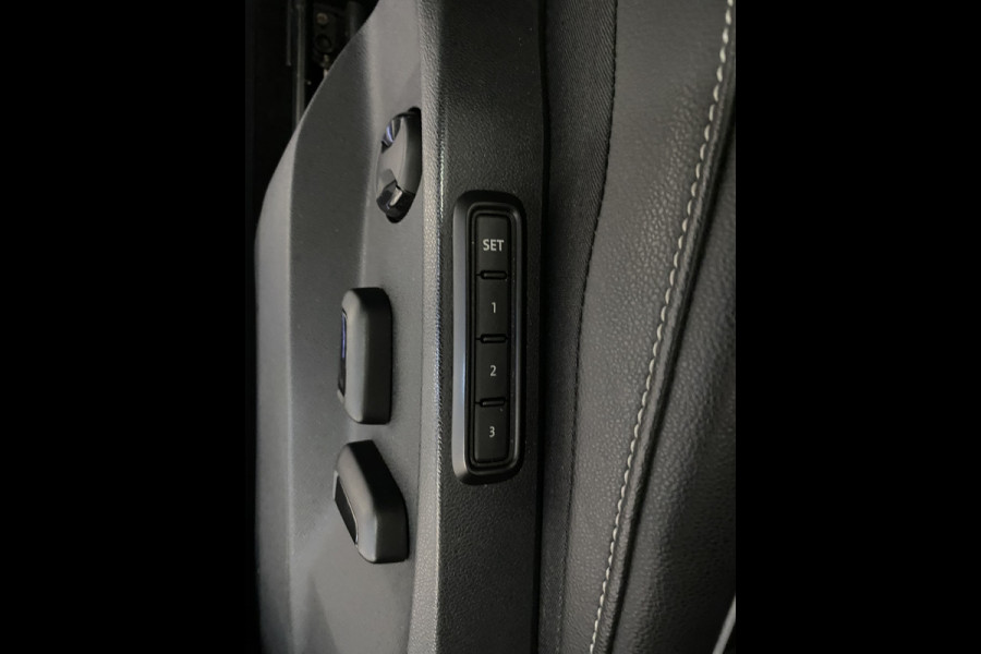 Volkswagen Tiguan 1.4 TSI eHybrid R-Line Business+Black style Panoramadak / Trekhaak /Carplay/ Leer