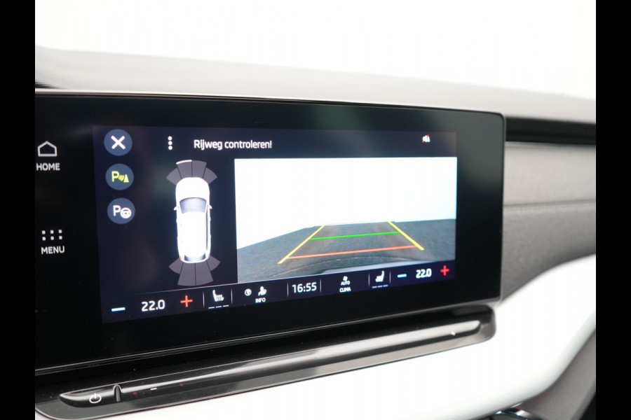 Škoda Octavia Combi 1.4 TSI iV Sportline Business Plug In Hybrid 204pk Dealer O.H. PHEV | Panodak | Sportstoelen Memory & Verwarmd | Matrix LED | Sfeerverlichting | Apple Carplay | Keyless | Blis | Cruise Control | Navigatie | DAB |