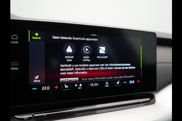 Škoda Octavia Combi 1.4 TSI iV Sportline Business Plug In Hybrid 204pk Dealer O.H. PHEV | Panodak | Sportstoelen Memory & Verwarmd | Matrix LED | Sfeerverlichting | Apple Carplay | Keyless | Blis | Cruise Control | Navigatie | DAB |