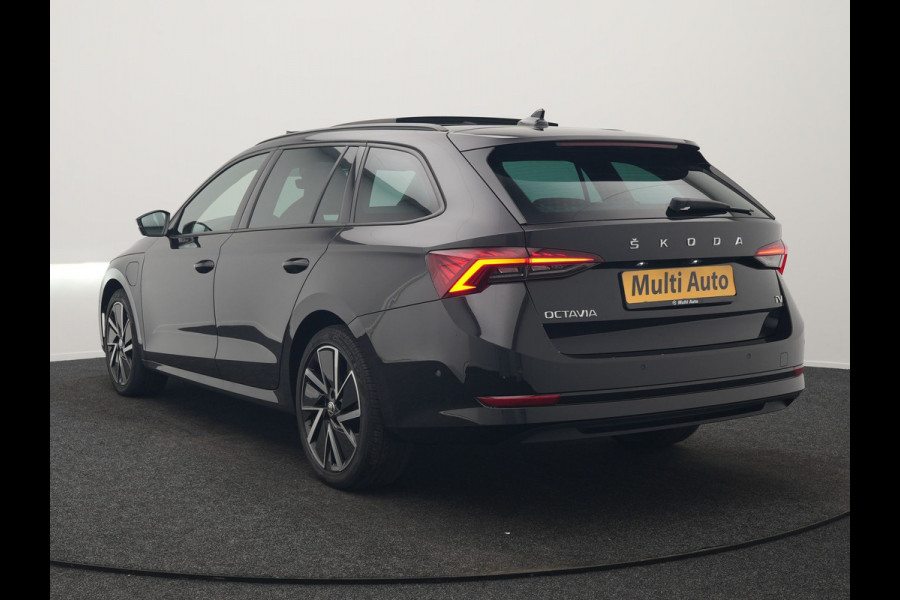 Škoda Octavia Combi 1.4 TSI iV Sportline Business Plug In Hybrid 204pk Dealer O.H. PHEV | Panodak | Sportstoelen Memory & Verwarmd | Matrix LED | Sfeerverlichting | Apple Carplay | Keyless | Blis | Cruise Control | Navigatie | DAB |