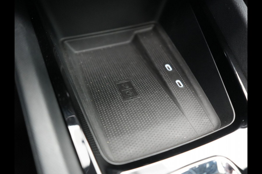 Škoda Octavia Combi 1.4 TSI iV Sportline Business Plug In Hybrid 204pk Dealer O.H. PHEV | Panodak | Sportstoelen Memory & Verwarmd | Matrix LED | Sfeerverlichting | Apple Carplay | Keyless | Blis | Cruise Control | Navigatie | DAB |