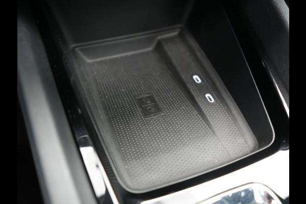 Škoda Octavia Combi 1.4 TSI iV Sportline Business Plug In Hybrid 204pk Dealer O.H. PHEV | Panodak | Sportstoelen Memory & Verwarmd | Matrix LED | Sfeerverlichting | Apple Carplay | Keyless | Blis | Cruise Control | Navigatie | DAB |