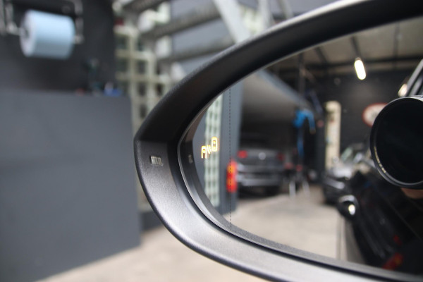 Volkswagen Golf 2.0 TSI GTI TCR PANO-DYN-MEMORY-BIG BREAK KIT