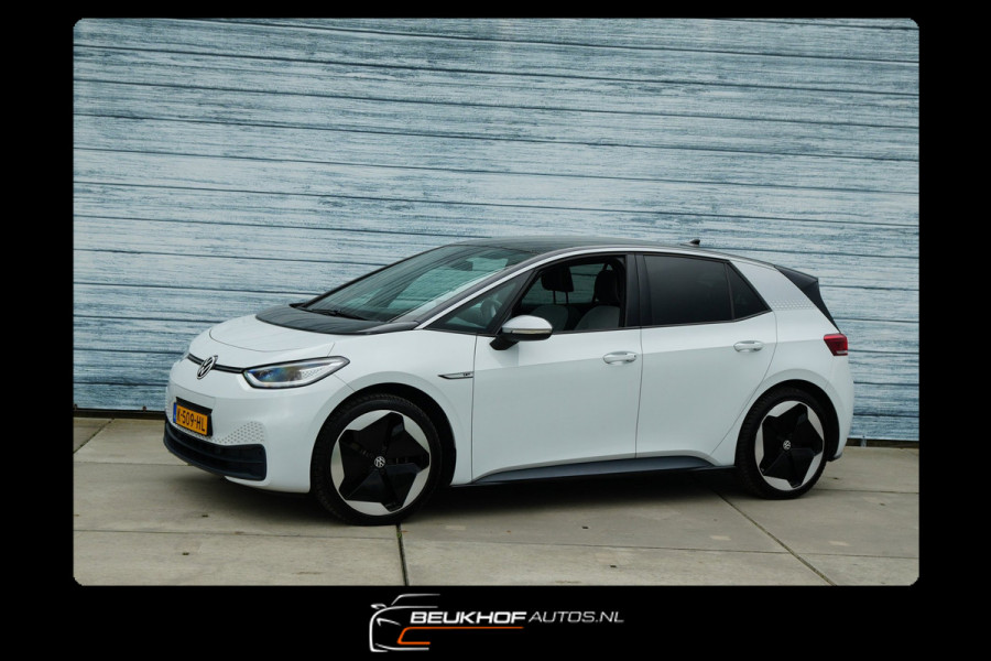 Volkswagen ID.3 First Max 58 kWh Trekhaak Pano Camera Soh93%