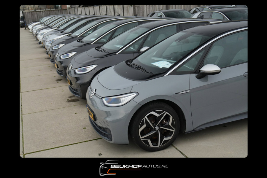 Volkswagen ID.3 First Max 58 kWh Trekhaak Pano Camera Soh93%