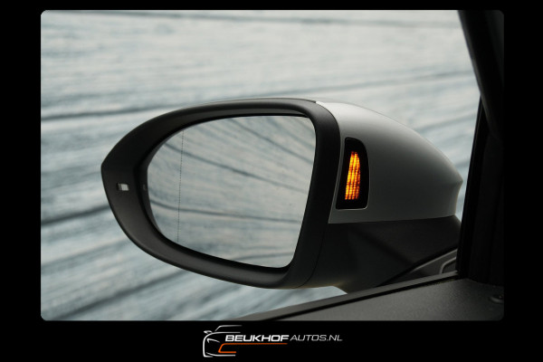 Volkswagen ID.3 First Max 58 kWh Trekhaak Pano Camera Soh93%