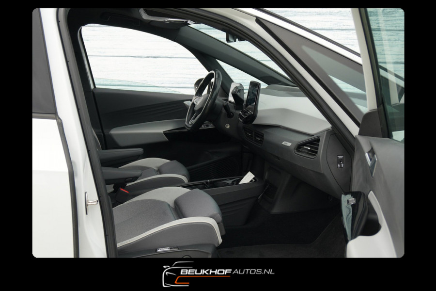 Volkswagen ID.3 First Max 58 kWh Trekhaak Pano Camera Soh93%