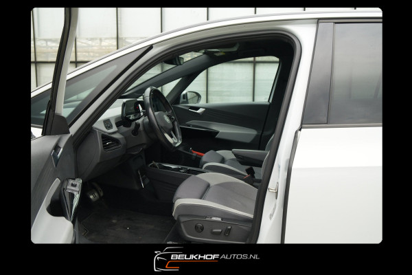 Volkswagen ID.3 First Max 58 kWh Trekhaak Pano Camera Soh93%