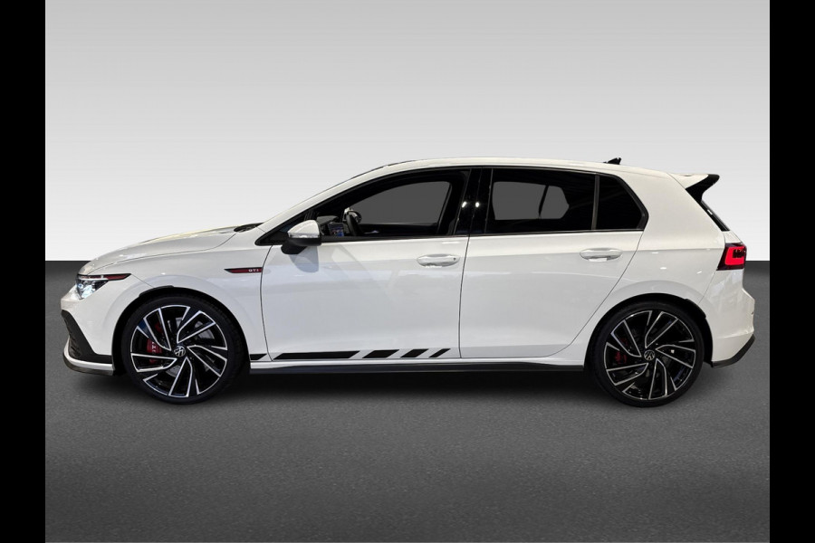 Volkswagen Golf 2.0 TSI GTI Clubsport Pano | IQ Light | Camera | 300 PK