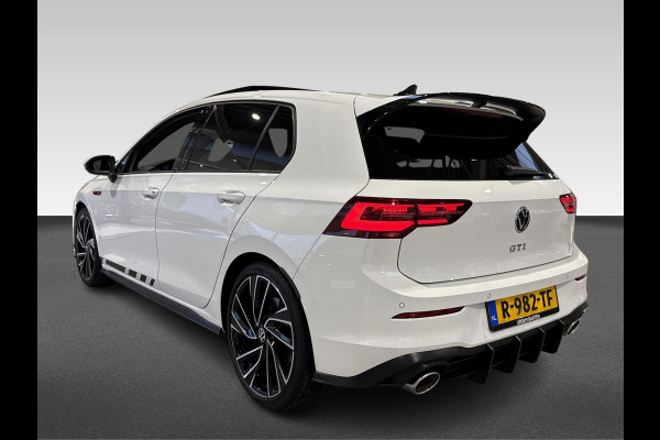 Volkswagen Golf 2.0 TSI GTI Clubsport Pano | IQ Light | Camera | 300 PK