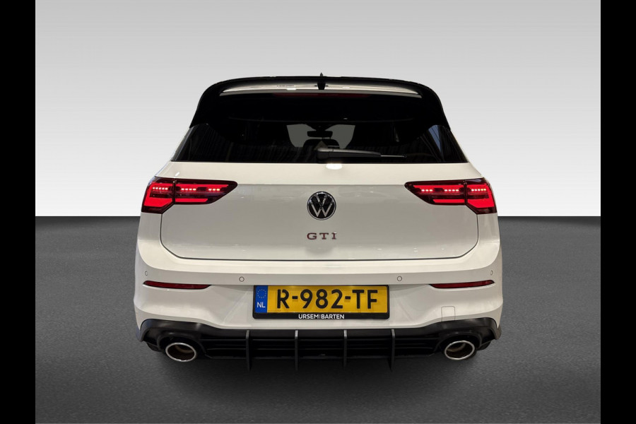 Volkswagen Golf 2.0 TSI GTI Clubsport Pano | IQ Light | Camera | 300 PK