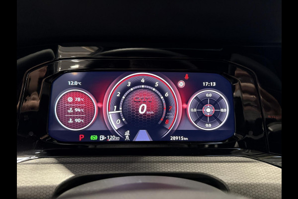 Volkswagen Golf 2.0 TSI GTI Clubsport Pano | IQ Light | Camera | 300 PK