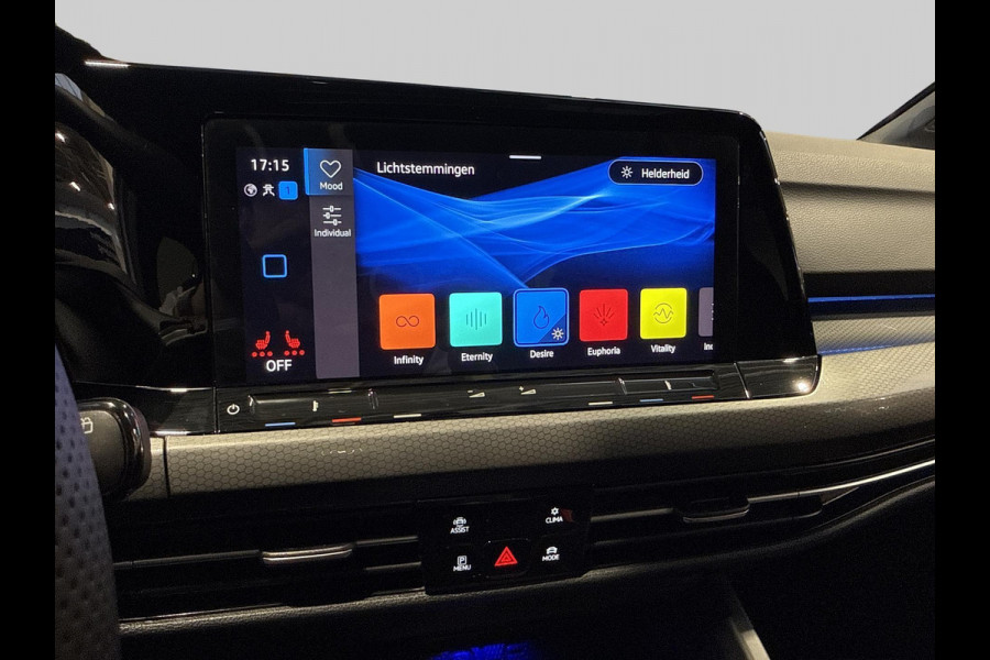 Volkswagen Golf 2.0 TSI GTI Clubsport Pano | IQ Light | Camera | 300 PK