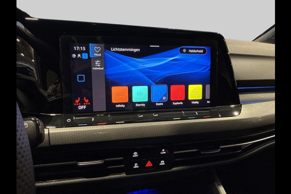 Volkswagen Golf 2.0 TSI GTI Clubsport Pano | IQ Light | Camera | 300 PK