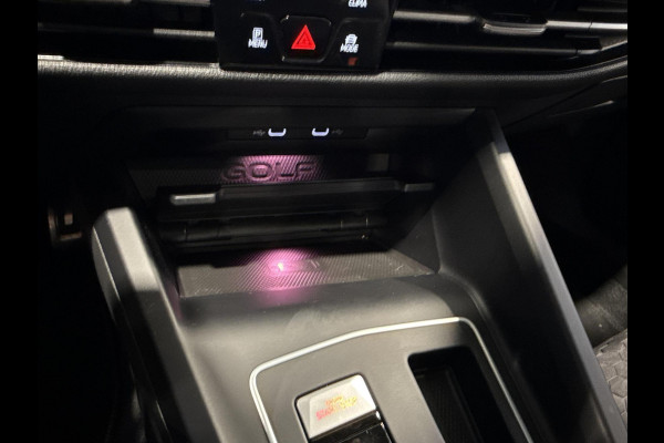 Volkswagen Golf 2.0 TSI GTI Clubsport Pano | IQ Light | Camera | 300 PK