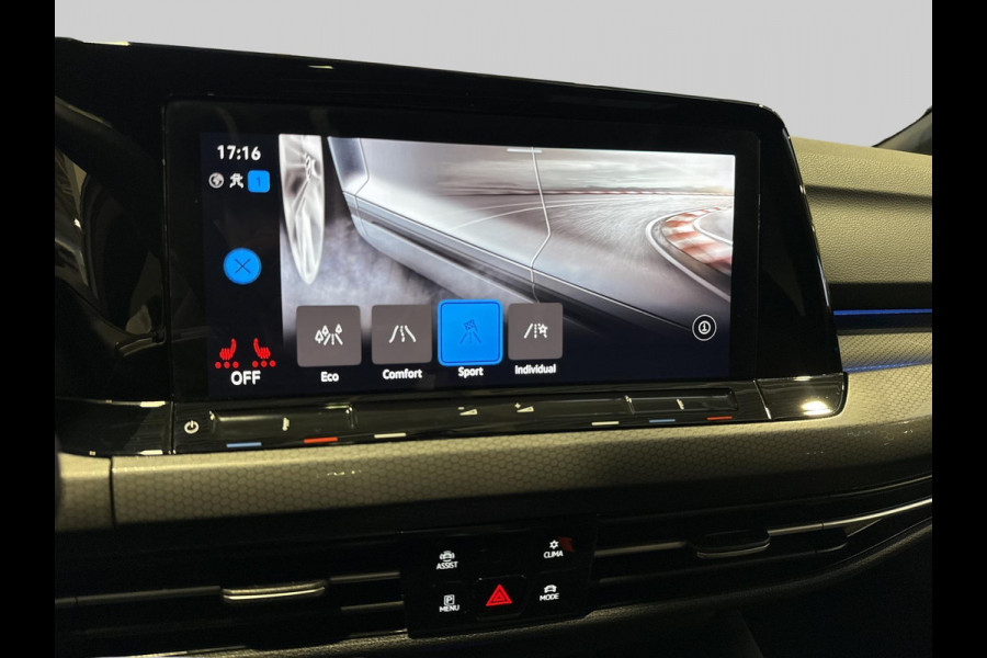 Volkswagen Golf 2.0 TSI GTI Clubsport Pano | IQ Light | Camera | 300 PK