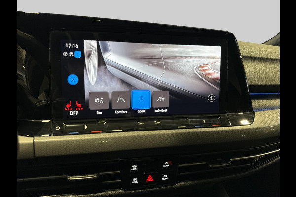 Volkswagen Golf 2.0 TSI GTI Clubsport Pano | IQ Light | Camera | 300 PK