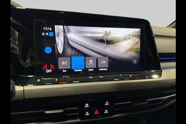 Volkswagen Golf 2.0 TSI GTI Clubsport Pano | IQ Light | Camera | 300 PK