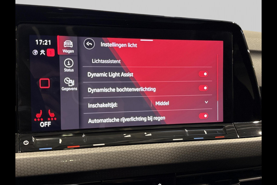 Volkswagen Golf 2.0 TSI GTI Clubsport Pano | IQ Light | Camera | 300 PK