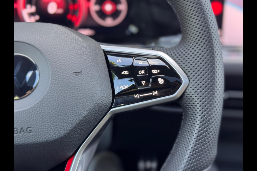 Volkswagen Golf 2.0 TSI GTI Pano/Matrix/Camera