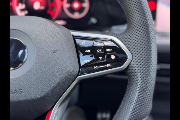 Volkswagen Golf 2.0 TSI GTI Pano/Matrix/Camera