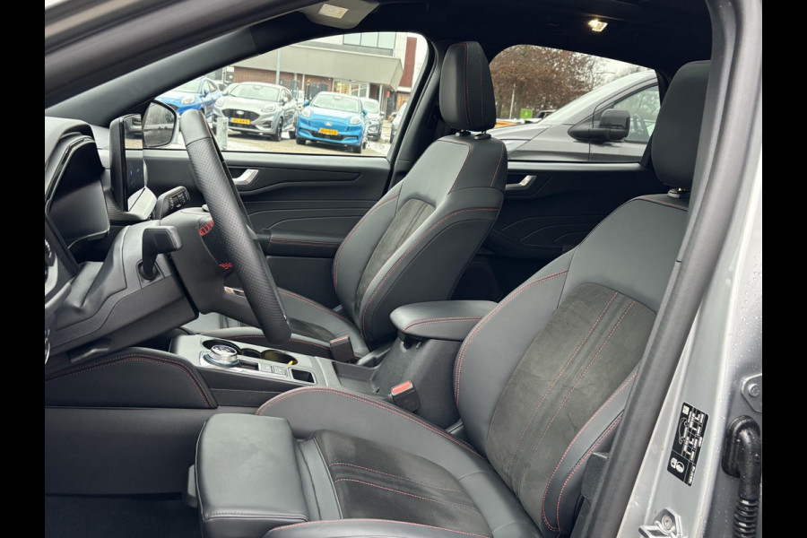 Ford Kuga 2.5 PHEV ST-Line X 243pk | Orig. NL auto | Panoramadak | Head up Display | Adpative LED | Winter Pack | Wegklapbare trekhaak | 19 inch lichtmetalen velgen