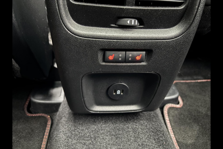 Ford Kuga 2.5 PHEV ST-Line X 243pk | Orig. NL auto | Panoramadak | Head up Display | Adpative LED | Winter Pack | Wegklapbare trekhaak | 19 inch lichtmetalen velgen