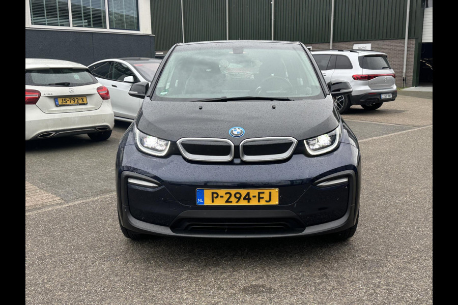 BMW i3 Basis 120Ah 42 kWh SOH 100% | 3-FASE LADER | WARMTEPOMP | ORIGINEEL NL AUTO MET NAP | DEALER ONDERHOUDEN | STOELVERWARMING | CAMERA | 12 MND BOVAG GARANTIE