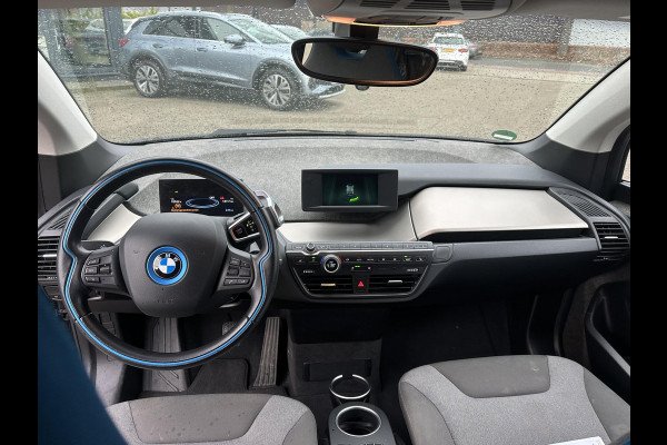 BMW i3 Basis 120Ah 42 kWh SOH 100% | 3-FASE LADER | WARMTEPOMP | ORIGINEEL NL AUTO MET NAP | DEALER ONDERHOUDEN | STOELVERWARMING | CAMERA | 12 MND BOVAG GARANTIE
