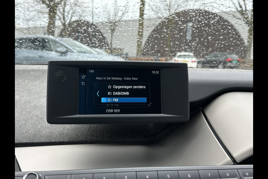BMW i3 Basis 120Ah 42 kWh SOH 100% | 3-FASE LADER | WARMTEPOMP | ORIGINEEL NL AUTO MET NAP | DEALER ONDERHOUDEN | STOELVERWARMING | CAMERA | 12 MND BOVAG GARANTIE