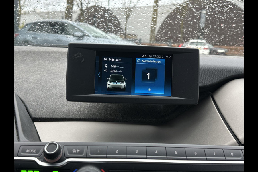 BMW i3 Basis 120Ah 42 kWh SOH 100% | 3-FASE LADER | WARMTEPOMP | ORIGINEEL NL AUTO MET NAP | DEALER ONDERHOUDEN | STOELVERWARMING | CAMERA | 12 MND BOVAG GARANTIE