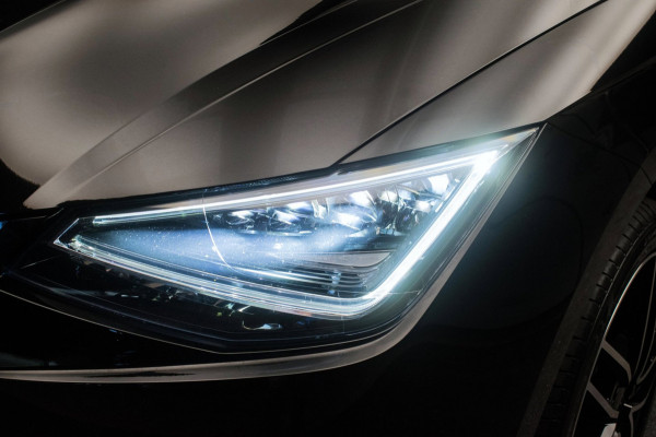 Seat Ibiza 1.0 TSI Limited Edition ORG NL [ Panoramadak Virtual Cockpit Full LED Camera Carplay Climate Control ]