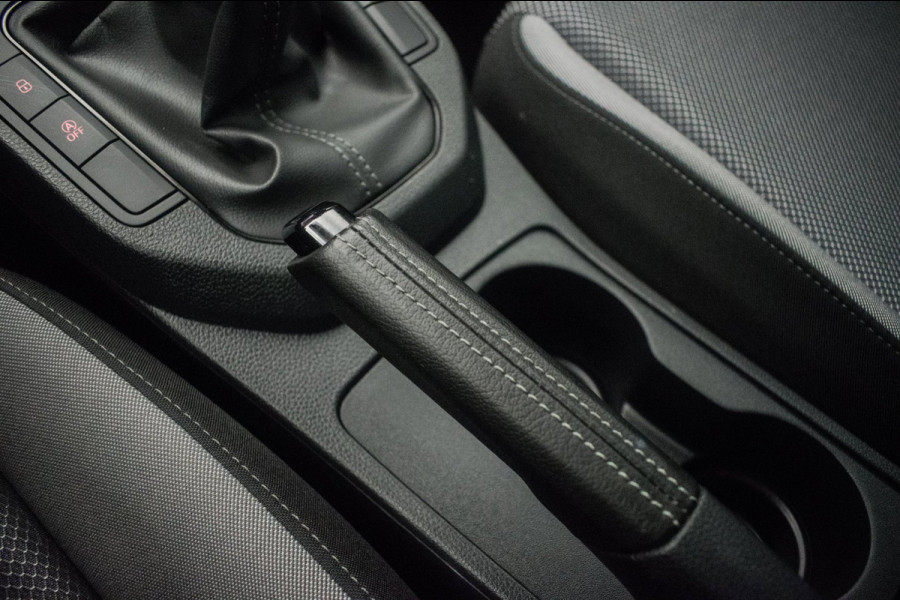 Seat Ibiza 1.0 TSI Limited Edition ORG NL [ Panoramadak Virtual Cockpit Full LED Camera Carplay Climate Control ]