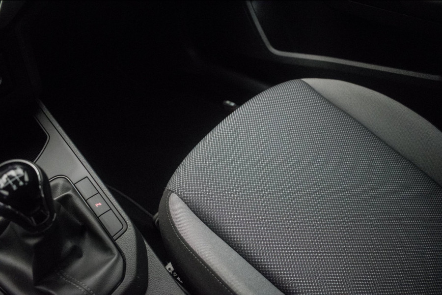 Seat Ibiza 1.0 TSI Limited Edition ORG NL [ Panoramadak Virtual Cockpit Full LED Camera Carplay Climate Control ]