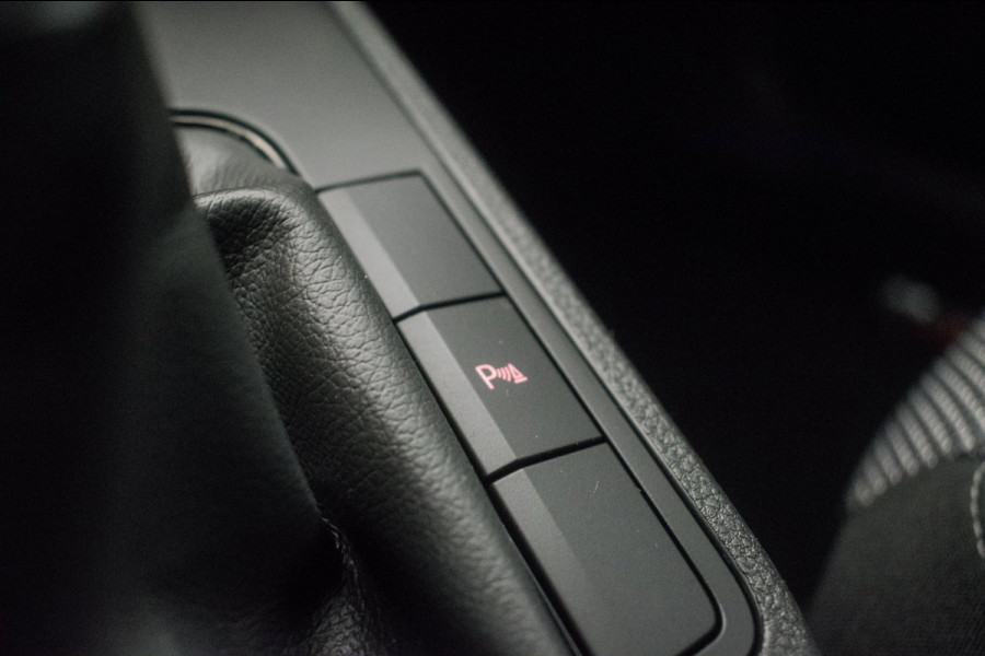 Seat Ibiza 1.0 TSI Limited Edition ORG NL [ Panoramadak Virtual Cockpit Full LED Camera Carplay Climate Control ]