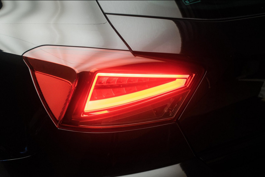 Seat Ibiza 1.0 TSI Limited Edition ORG NL [ Panoramadak Virtual Cockpit Full LED Camera Carplay Climate Control ]