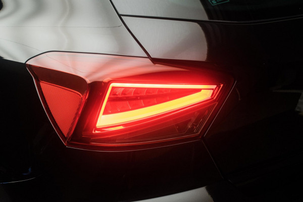 Seat Ibiza 1.0 TSI Limited Edition ORG NL [ Panoramadak Virtual Cockpit Full LED Camera Carplay Climate Control ]