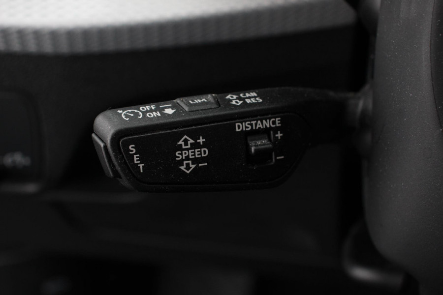 Audi Q2 35 TFSI 150pk S-tronic Prestige | Navigatie | Apple Carplay/Android Auto | Camera | Parkeersensoren | Adaptive Cruise Control | Elektrische achterklep |  Matrix LED-koplampen | Stoelverwarming | Getinte ramen