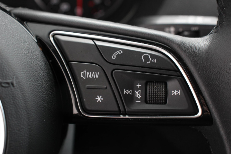 Audi Q2 35 TFSI 150pk S-tronic Prestige | Navigatie | Apple Carplay/Android Auto | Camera | Parkeersensoren | Adaptive Cruise Control | Elektrische achterklep |  Matrix LED-koplampen | Stoelverwarming | Getinte ramen