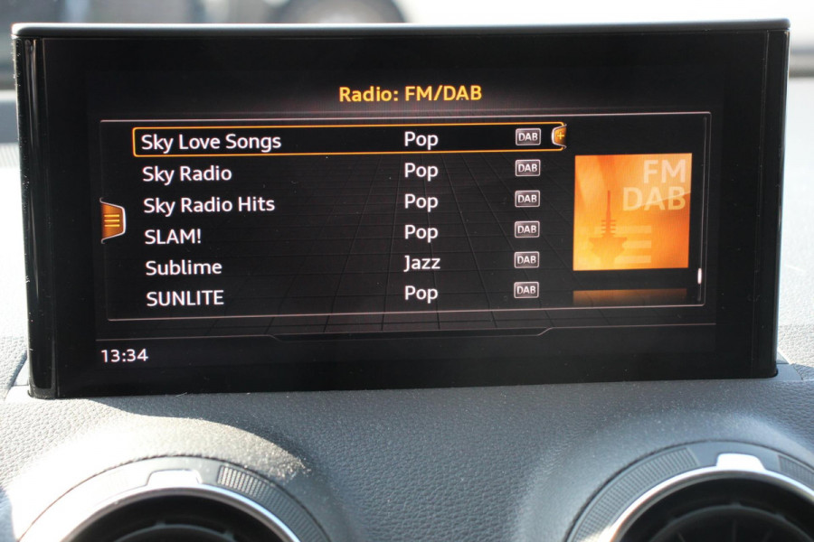 Audi Q2 35 TFSI 150pk S-tronic Prestige | Navigatie | Apple Carplay/Android Auto | Camera | Parkeersensoren | Adaptive Cruise Control | Elektrische achterklep |  Matrix LED-koplampen | Stoelverwarming | Getinte ramen