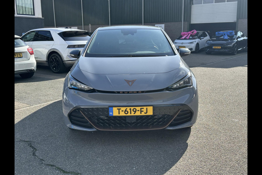 CUPRA Born Essential 62 kWh | SOH 91% | STOELVERWARMING | APPLECARPLAY / ANDROID AUTO | ADAP. CRUISE | ACHTERUITRIJCAMERA | KEYLESS | 3 FASE | 12 MND BOVAG GARANTIE |