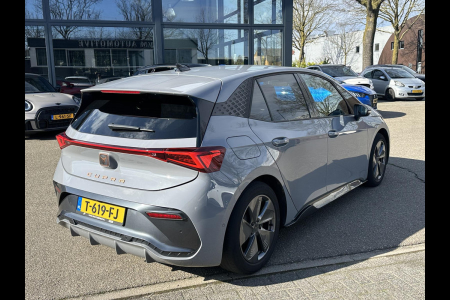 CUPRA Born Essential 62 kWh | SOH 91% | STOELVERWARMING | APPLECARPLAY / ANDROID AUTO | ADAP. CRUISE | ACHTERUITRIJCAMERA | KEYLESS | 3 FASE | 12 MND BOVAG GARANTIE |