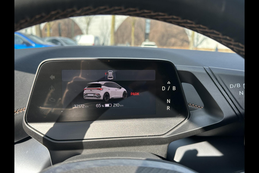 CUPRA Born Essential 62 kWh | SOH 91% | STOELVERWARMING | APPLECARPLAY / ANDROID AUTO | ADAP. CRUISE | ACHTERUITRIJCAMERA | KEYLESS | 3 FASE | 12 MND BOVAG GARANTIE |