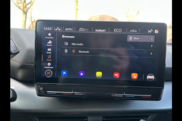 CUPRA Born Essential 62 kWh | SOH 91% | STOELVERWARMING | APPLECARPLAY / ANDROID AUTO | ADAP. CRUISE | ACHTERUITRIJCAMERA | KEYLESS | 3 FASE | 12 MND BOVAG GARANTIE |