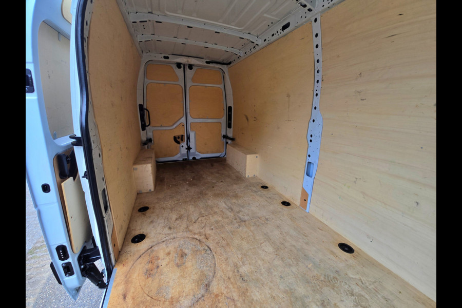 Renault Master T35 2.3 dCi 135 L3 H2 - 135 Pk - Euro 6 - Airco - Cruise Control