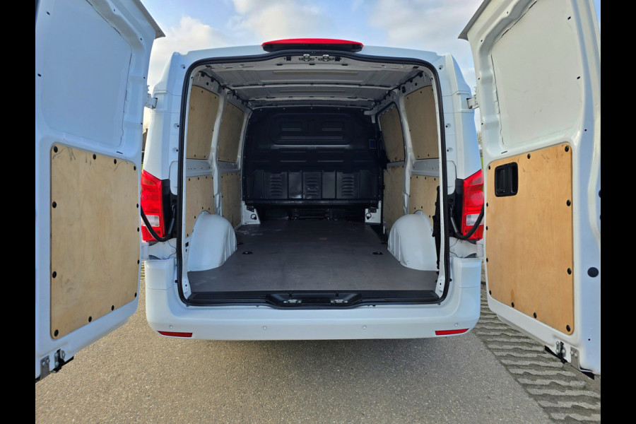 Mercedes-Benz Vito 116 CDI L2 H1 - 160 Pk - Euro 6 - AUTOMAAT - ParkeerCamera -